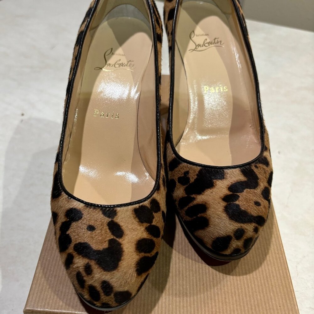 Christian Louboutin PRORATA 90 Pony Hair Luxor Kid Leather Leopard Pumps Heels